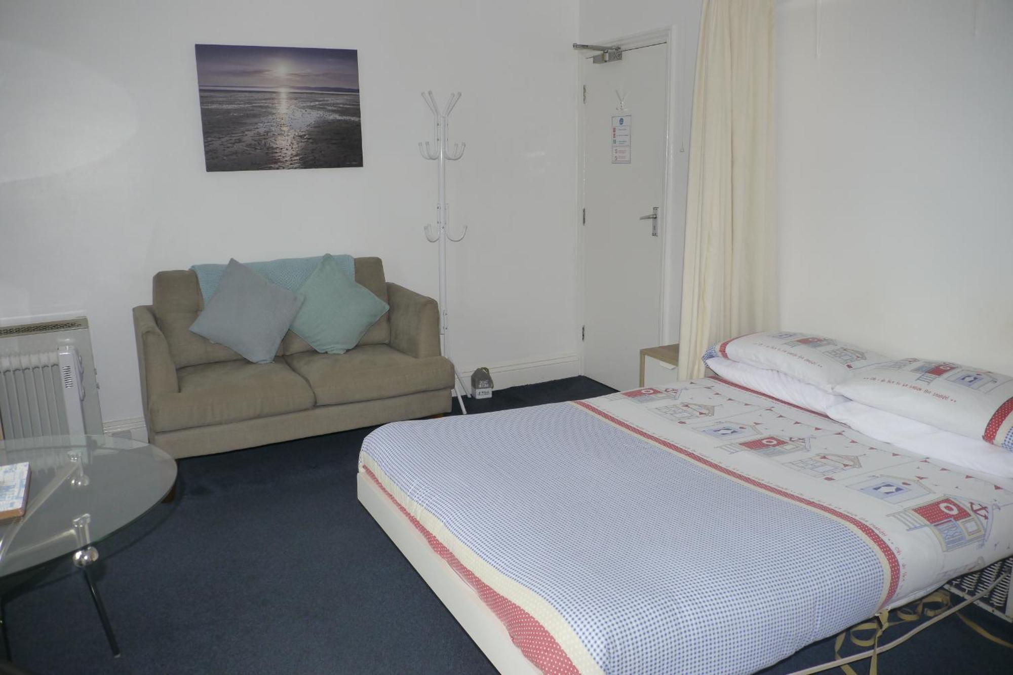 Broadshade Holiday Apartments Пейнтон Номер фото